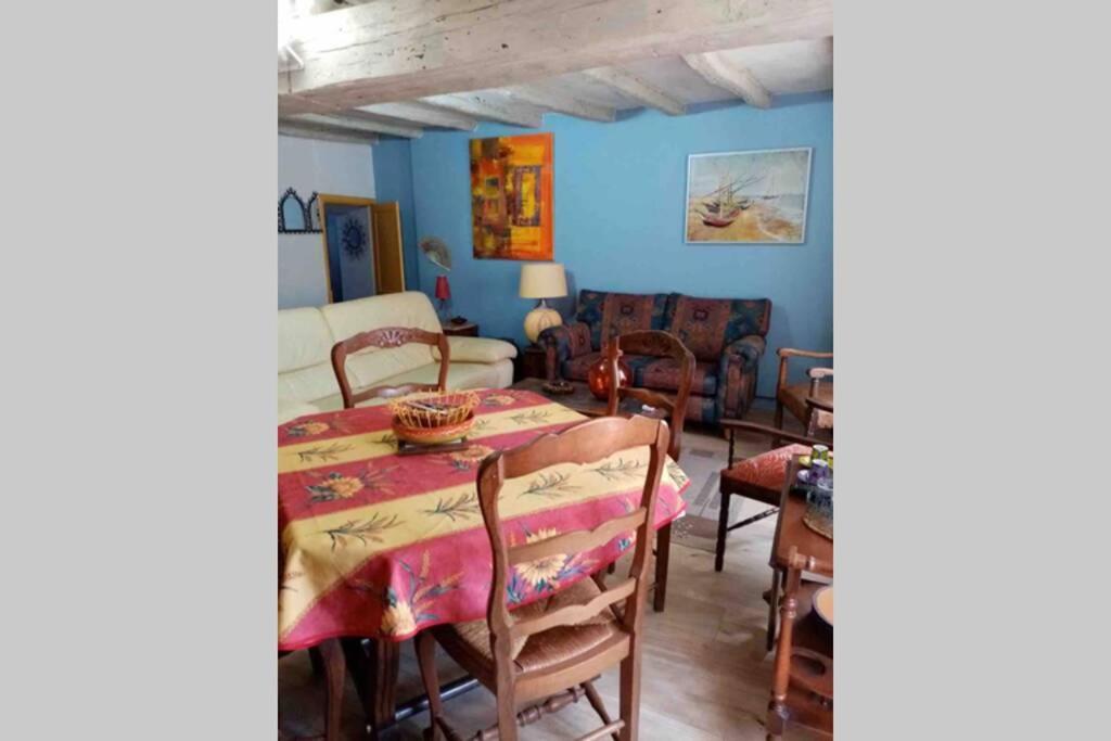 Maisonnette De Charme Climatisee La Machine Luaran gambar