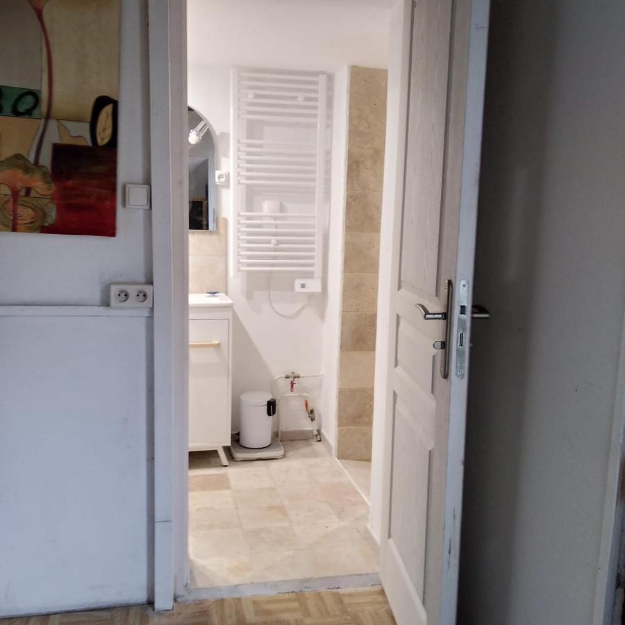 Maisonnette De Charme Climatisee La Machine Luaran gambar